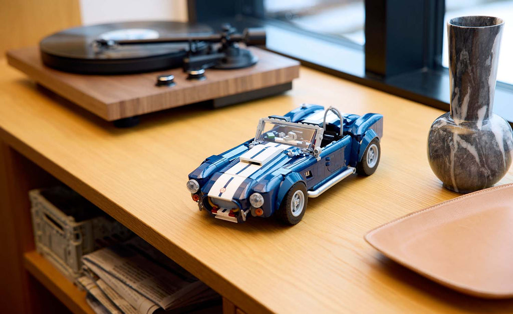 10357 | LEGO® ICONS™ Shelby Cobra 427 S/C