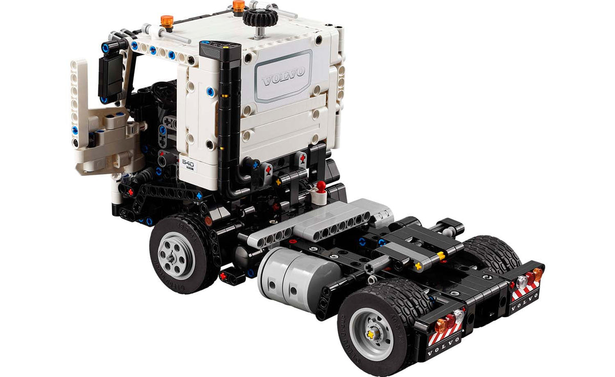 42175 | LEGO® Technic Volvo FMX Truck & EC230 Electric Excavator